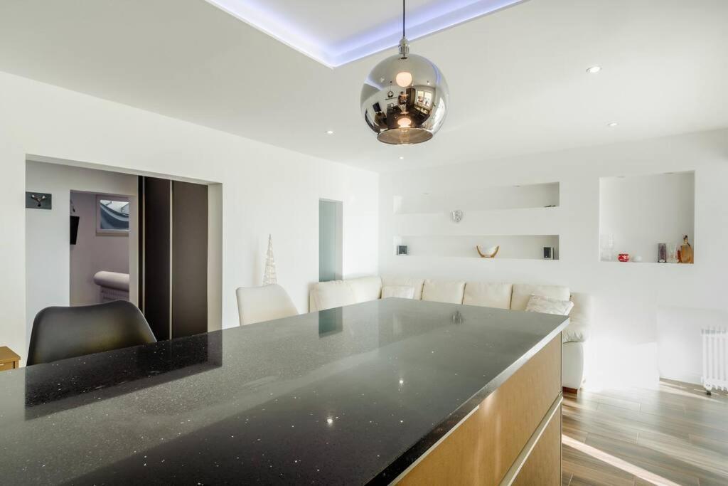 Luxury Apartment Martinis With Pool Split Dış mekan fotoğraf