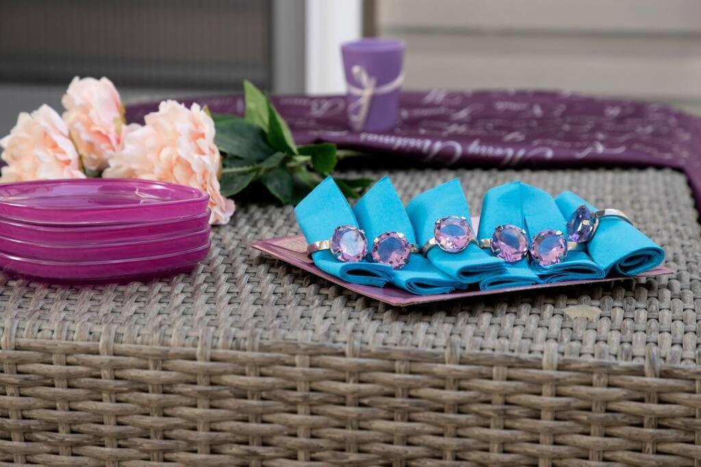 Luxury Apartment Martinis With Pool Split Dış mekan fotoğraf